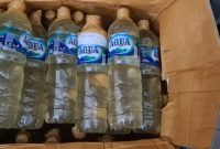 Sejumlah paket minuman keras yang diamankan Satpol PP di Pelabuhan Pomako Timika, Senin (19/9/2022).