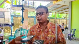 Kepala Distrik Mimika Baru, Dedy Paokuma.