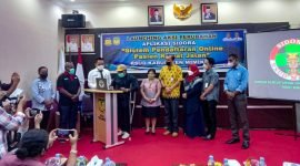 Aplikasi SIDORA RSUD Mimika diluncurkan secara resmi oleh Pj Sekretaris Daerah Kabupaten Mimika, Petrus Yumte di ruang pertemuan Edelweis RSUD Mimika, Jalan Yos Sudarso, Kecamatan Mimika Baru, Kabupaten Mimika, Papua Tengah, Jumat (18/11/2022). 