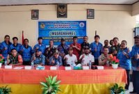 Foto bersama dalam kegiatan Musrenbang Kampung Mawokauw yang berlangsung di balai Kantor Kampung Mawokauw Jaya, Distrik Wania, Mimika, Papua Tengah, Kamis (26/1/2023). 