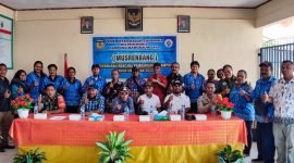 Foto bersama dalam kegiatan Musrenbang Kampung Mawokauw yang berlangsung di balai Kantor Kampung Mawokauw Jaya, Distrik Wania, Mimika, Papua Tengah, Kamis (26/1/2023). 