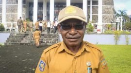 Plt Kepala Dinas Komunikasi dan Informatika Kabupaten Mimika, Albertus Tsolme. 