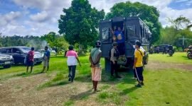 Sejumlah warga kampung Topo diungsikan ke kota untuk menghindari konflik susulan pertikaian antar suku di Distrik Uwapa, Nabire, Papua Tengah. 