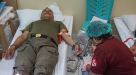 Kegiatan donor darah oleh Polres Mimika dalam rangka Hari Polwan ke-75.