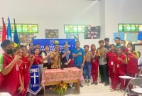 Foto bersama BPC GMKI Timika dan tim kerja musyawarah komisariat Poltekkes Timika. (Foto: Istimewa/BPC GMKI Timika) 