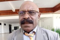 Ketua DPRD Mimika, Anton Bukaleng. (Foto: Galeri Papua/Jefri Manehat)