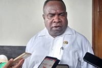 Kepala Dinas Penanaman Modal Pelayanan Terpadu Satu Pintu (DPMPTSP) Kabupaten Mimika, Abraham Kateyau. 