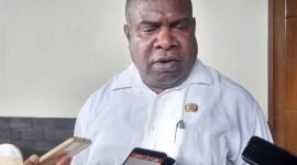 Kepala Dinas Penanaman Modal Pelayanan Terpadu Satu Pintu (DPMPTSP) Kabupaten Mimika, Abraham Kateyau. 