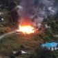 Tampak kobaran api melahap bangunan rumah di Intan Jaya, Papua Tengah. (Foto: Istimewa)