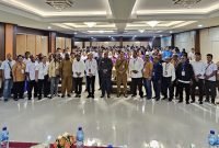 Foto bersama PGGM, tamu undangan, dan muda-mudi di Mimika pada pembukaan seminar narkoba di Hotel Cenderawasih 66, Mimika, Papua Tengah, Senin (22/1/2024). (Foto: Istimewa)