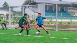Para siswa Papua Football Academy saat menjalani latihan rutin. (Foto: Istimewa/Corporate Communication PTFI) 