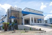 Gedung kantor baru Disdukcapil Kabupaten Mimika yang berlokasi di Jalan Cendrawasih, Timika, Papua Tengah. (Foto: Istimewa)