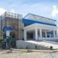 Gedung kantor baru Disdukcapil Kabupaten Mimika yang berlokasi di Jalan Cendrawasih, Timika, Papua Tengah. (Foto: Istimewa)