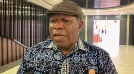 Kepala Dinas Sosial Kabupaten Mimika, Petrus Yumte. (Foto: Galeri Papua/Moh. Wahyu Welerubun) 