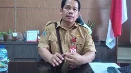 Kepala Badan Kesbangpol Kabupaten Mimika, Yan Selamat Purba. (Foto: Galeri Papua/Jefri Manehat)