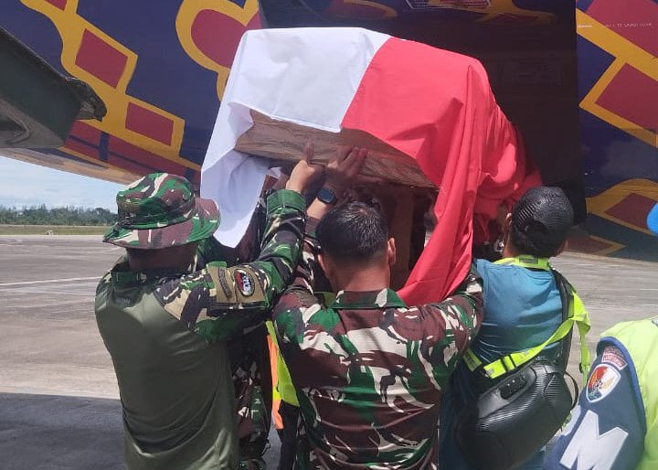 Jenazah Praka Wahriadi Bancin diterbangkan ke Jakarta, Sabtu (23/3/2024). (Foto: Istimewa)