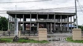 Kondisi Kantor Distrik Kuala Kencana, Jumat (15/3/2024). (Foto: Galeri Papua/Moh. Wahyu Welerubun)