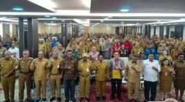 Foto bersama peserta Musrenbang RKPD tingkat Provinsi Papua Tengah dan unsur pimpinan daerah yang digelar di Timika. (Foto: Galeri Papua/Jefri Manehat)