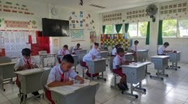 Suasana siswa-siswi tingkat SD saat mengikuti lomba potensi SAINS yang digelar SATP dalam rangka memperingati Hari Pendidikan Nasional tahun 2024. (Foto: Galeri Papua/Jefri Manehat)