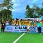 Tim PFA 1 saat merayakan kemenangan usai raih trofi turnamen Freeport Junior Cup (FJC), di Training Field 1 - Lapangan Sintetis Mimika Sport Complex (MSC), Jumat (10/5/2024). (Foto: Galeri Papua/Moh. Wahyu Welerubun)