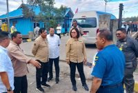 Dirjen PTPP BPN, Ir. Embun Sari, saat berkunjung ke kawasan Pelabuhan Poumako, Mimika, Papua Tengah, Rabu (15/5/2024). (Foto: Galeri Papua/Endy Langobelen)