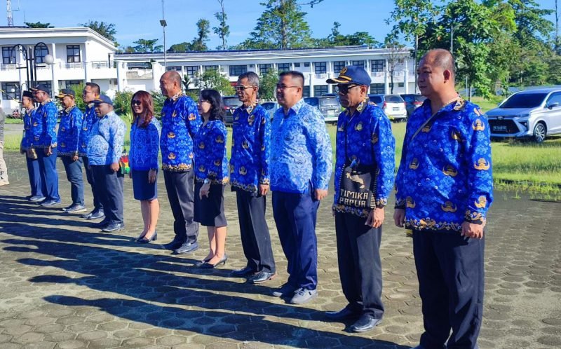 Pimpinan OPD di lingkungan Pemkab Mimika saat mengikuti apel pagi. (Foto: istimewa)
