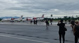 Landasan pacu Bandara Baru Nabire, Kamis (11/4/2024). (Foto: Galeri Papua/Rachmat Julaini) 