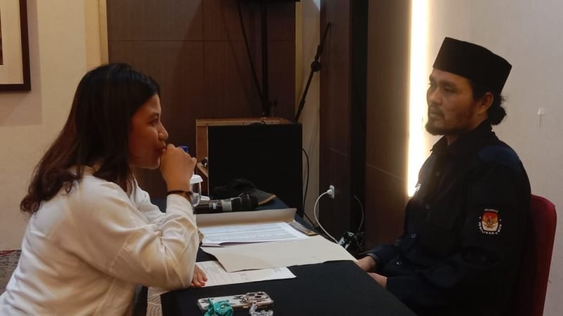 Calon anggota PPS saat mengikuti tes wawancara yang lakukan oleh KPU Mimika. (Foto: Istimewa)
