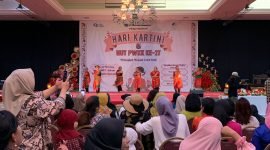Momen perayaan Hari Kartini dan HUT PWKK ke-27 di Multipurpose, Kuala Kencana Timika, Rabu (22/5/2024). (Foto: Galeri Papua/Moh. Wahyu Welerubun)