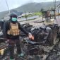 Olah TKP kasus pembakaran gedung sekolah dan kios yang dilakukan KKB pimpinan Undinus Kogoya, di Kepas Kopo, Kabupaten Paniai, Papua Tengah, Jumat (24/05/2024). (Foto: Istimewa/Humas Polda Papua)