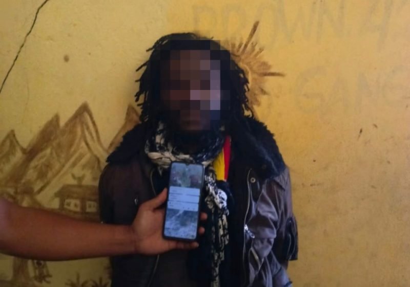 Anan Nawipa, pelaku pembunuhan Danramil 1703-4/Aradide, Lettu (Anm.) Oktovianus Sogalrey. (Foto: Istimewa/Satgas Humas Damai Cartenz)