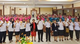 Foto bersama pada pembukaan sosialisasi GERMAS yang digelar Pemerintah Distrik Mimika Baru, Rabu (12/6/2024). (Foto: Istimewa)