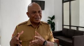 Kepala Dinas Pariwisata, Kebudayaan, Pemuda dan Olahraga (Disparbudpora) Kabupaten Mimika, Jacob Jantje Toisuta. (Foto: Galeri Papua/Moh. Wahyu Welerubun)