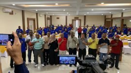 Foto bersama pembukaan sosialisasi sasaran kinerja pegawai (SKP) kepada Kelurahan se-Distrik Mimika Baru. (Foto: Galeri Papua/Moh. Wahyu Welerubun)