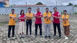 Tim Kurator TIFA 2024 bersama koordinator salah satu sanggar. (Foto: Istimewa/Panitia TIFA 2024)