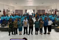 Foto bersama pada pembukaan sosialisasi. (Foto: Galeri Papua/Moh. Wahyu Welerubun)