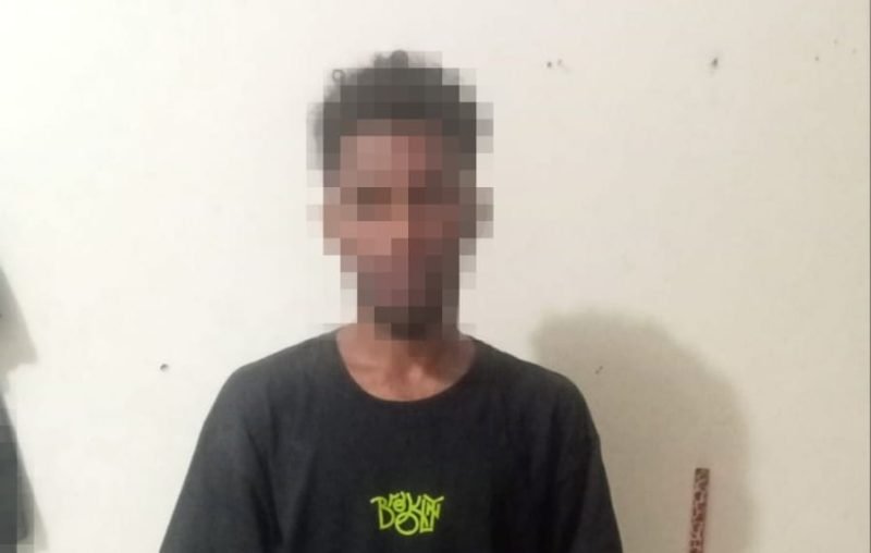 Pegawai honorer di Mimika berinisial PM alias P diringkus polisi usai mencuri motor. (Foto: Istimewa)