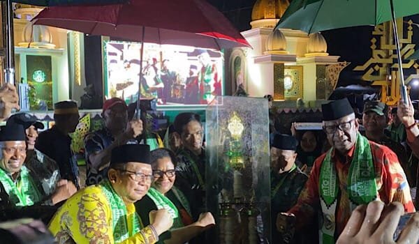 Piala bergilir MTQ tingkat provinsi se-Tanah Papua diraih Kabupaten Mimika. (Foto: Istimewa)