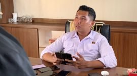 Kasat Reskrim Polres Mimika, Iptu Fajar Zadiq, saat ditemui di ruangannya, Senin (7/8/2024). (Foto: Galeri Papua/Moh. Wahyu Welerubun)