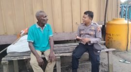 Unit Binmas Polsek Mimika Barat melaksanakan kegiatan sambang tokoh dan patroli dialogis kepada masyarakat di Mimika Barat. (Foto: Istimewa/Humas Polsek Mimika Barat)