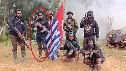 Basoka Lawiya (dalam lingkaran merah), anggota KKB yang ditembak mati di Nabire, Papua Tengah, Minggu (7/7/2024) sore. (Foto: Istimewa/Satgas Humas Operasi Damai Cartenz 2024) 