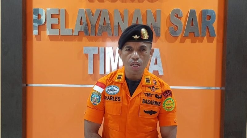 Kasie Ops SAR Timika, Charles Y. Batlajery. (Foto: Istimewa/Humas SAR Timika)
