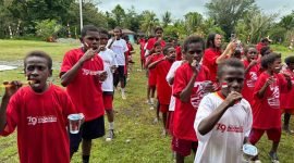 Sebanyak 120 anak-anak kampung Nayaro mengikuti kegiatan promosi kesehatan cara menyikat gigi dari Persatuan Dokter Gigi Indonesia (PDGI) Mimika. (Foto: Istimewa/Corporate Communication PTFI)