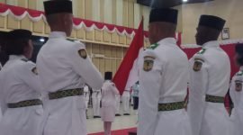 Upacara pengukuhan paskibraka Kabupaten Mimika.  (Foto: Galeri Papua/Jefri Manehat)