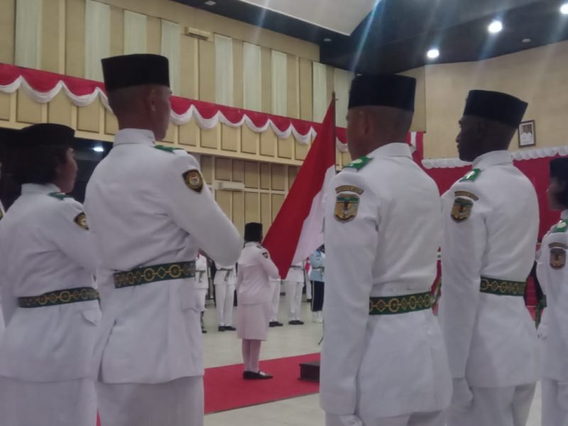 Upacara pengukuhan paskibraka Kabupaten Mimika.  (Foto: Galeri Papua/Jefri Manehat)