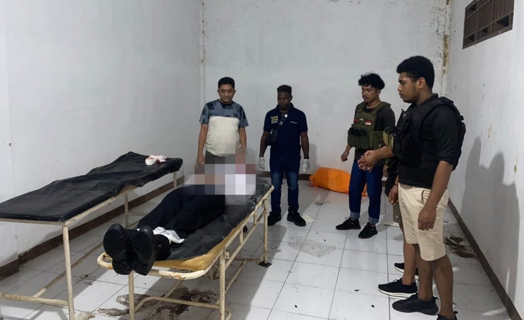 Tampak jenazah korban Tonias Silak di salah satu ruangan RSUD Dekai, Kabupaten Yahukimo. (Foto: Istimewa)