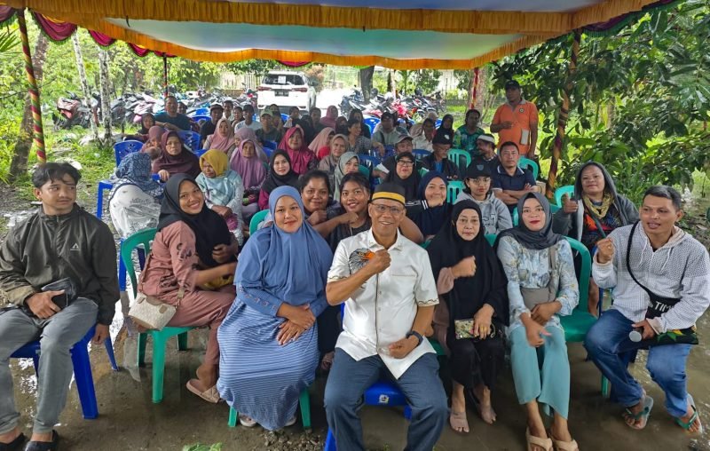 Bakal calon Wakil Bupati Mimika, Yusuf Rombe, menghadiri undangan pengajian warga Muslim di SP2, Jalur 3, Timika, Papua Tengah. (Foto: Istimewa/Tim AIYE)