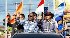 AIYE saat mengikuti konvoi Deklarasi Pilkada Damai yang digelar KPU Mimika, Rabu (25/9/2024). (Foto: Istimewa/Tim AIYE)