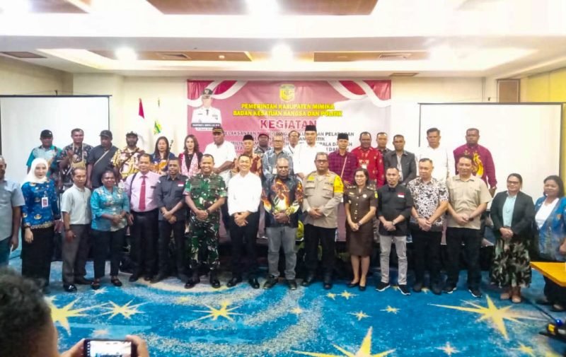 Foto bersama Pemerintah Kabupaten Mimika bersama Forkopimda. (Foto: Galeri Papua/Jefri Manehat)