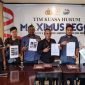 Tim Kuasa Hukum Paslon Bupati dan Wakil Bupati Mimika nomor urut 2, Maximus Tipagau dan Peggi Patricia Pattipi (MP3) melakukan jumpa pers di Hotel Paparisa Amungsa, Jalan Kelimutu, Timika, Papua Tengah, Rabu (2/10/2024). (Foto: Galeri Papua/Endy Langobelen) 